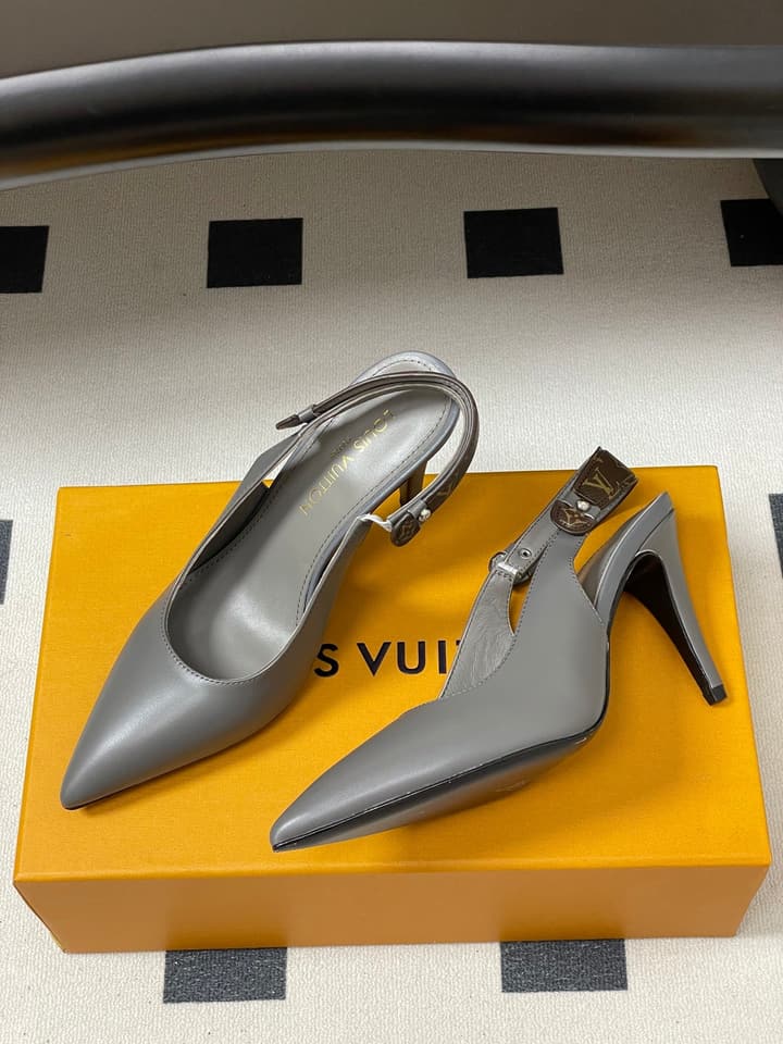 Louis Vuitton Legacy Slingback Pumps – 25SS in Light Grey Patent
