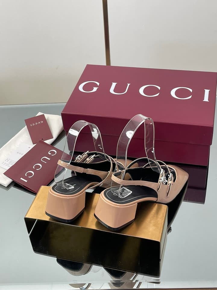 Gucci Crystal Double G Slingback Pumps – 2025 Fall Collection in Burgundy Red