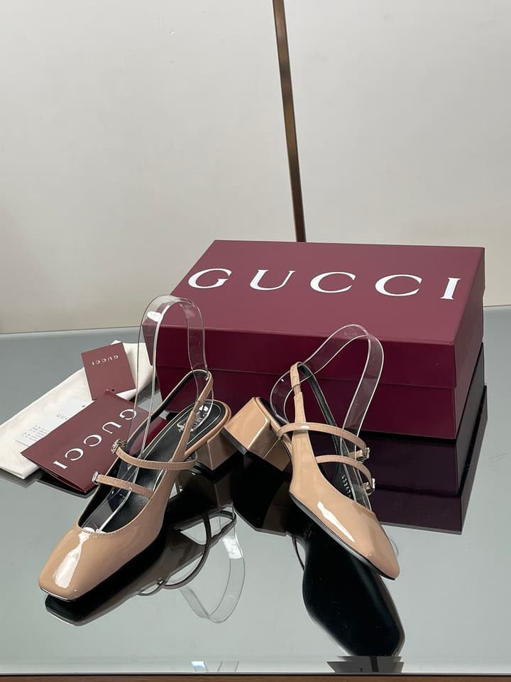 Gucci Crystal Double G Slingback Pumps – 2025 Fall Collection in Burgundy Red