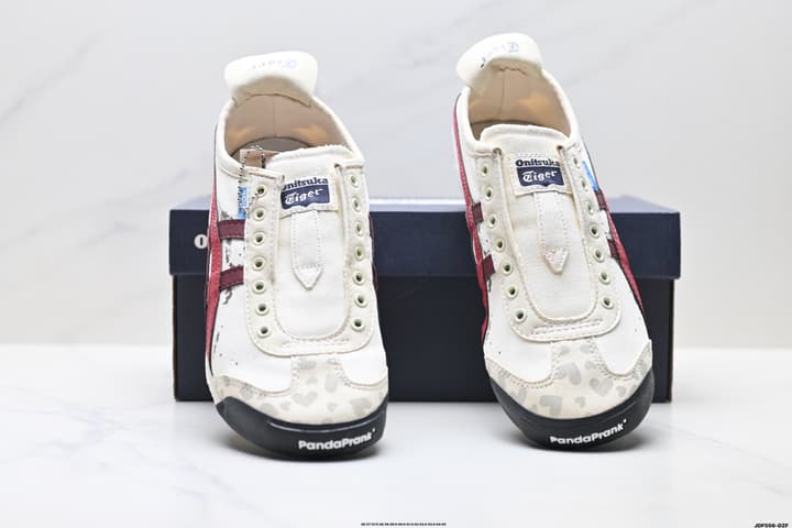 Onitsuka Tiger Mexico 66 Slip-On Casual Sneakers in Cream Black Stripes Graphic