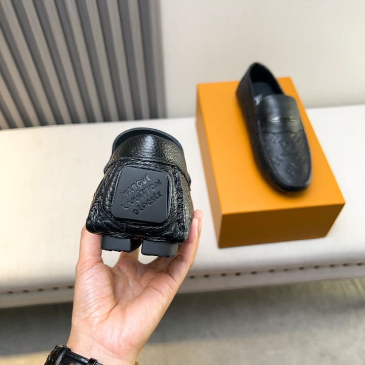 Louis Vuitton Pebbled Leather Driving Shoes in Black Textured Leather