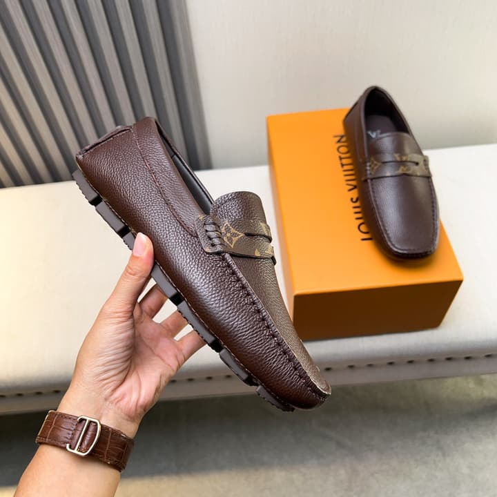 Louis Vuitton Pebbled Leather Driving Shoes in Black Textured Leather