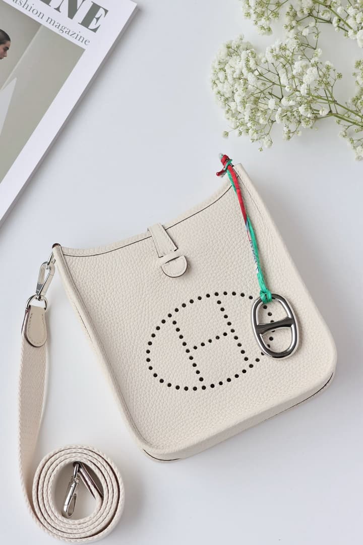 Hermès Mini Evelyne Nata – TC Leather in Nata With Gold Hardware
