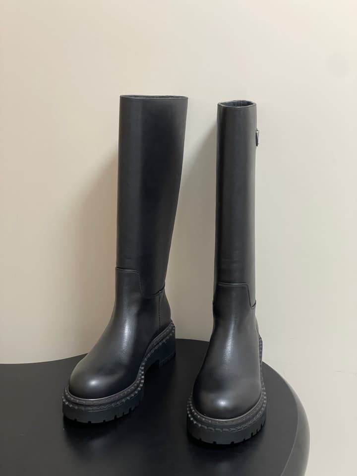 Prada Platform Leather Knight Boots – 25FW in Black