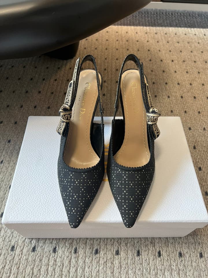 Dior Classic Polka Dot Bow Pumps in Deep Quilted Black
