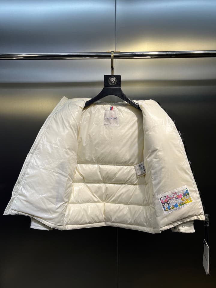 Moncler Maya Short Down Jacket – Kids Collection in Cream White