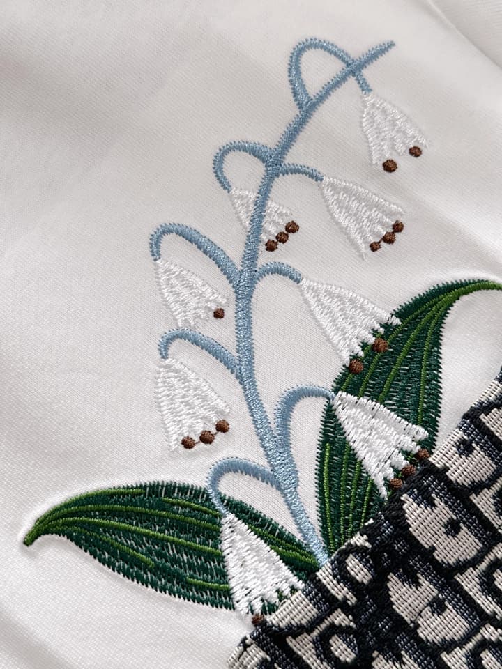 Dior Leaf Embroidery Flocked CD Logo T-Shirt – 2025 in Black