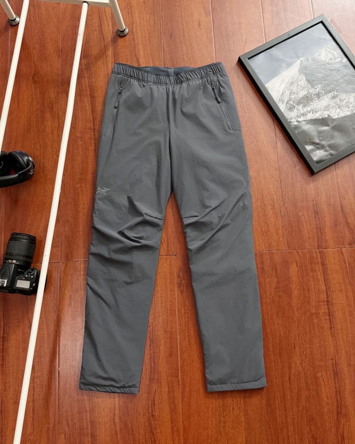 Arc'teryx TRAINING Series Windproof Down Trousers – Winter Collection in Black