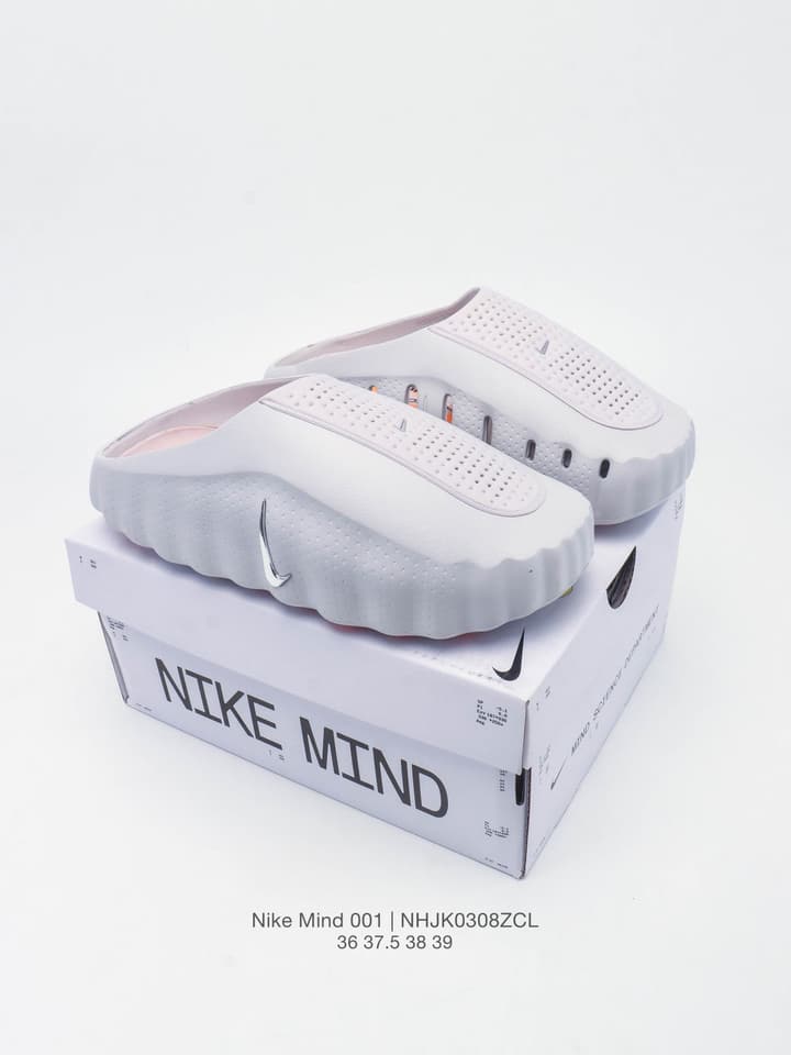 Nike Mind 001 Recovery Mules – 2025 in Light Grey