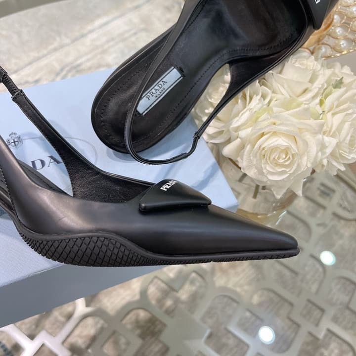 Prada Patent Leather Slingback Heels – Spring/Summer Collection – 2022 in Gold
