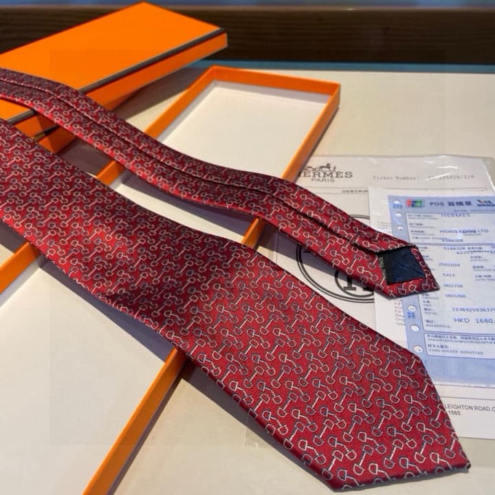 Hermès Men's New Collection Silk Tie in Navy Blue