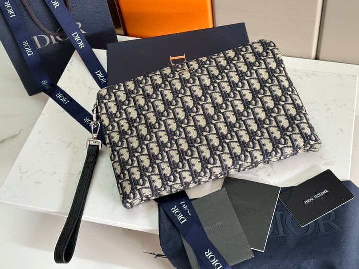 Dior Oblique Clutch Bag in Black Oblique Canvas