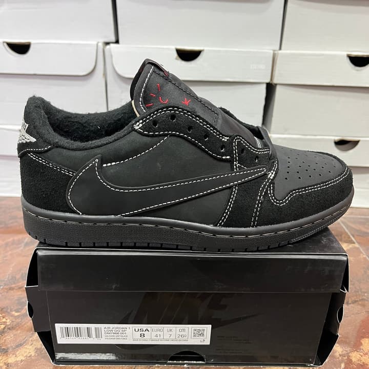 Jordan Travis Scott x Air Jordan 1 Low OG Sneakers