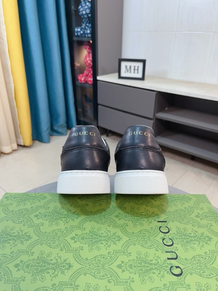 Gucci New Season Casual Fashion Sneakers in Black With Web Stripe