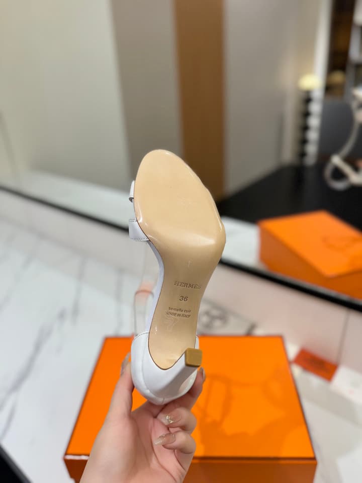 Hermès Classic Smooth Cowhide Pumps – 9cm in Caramel Brown