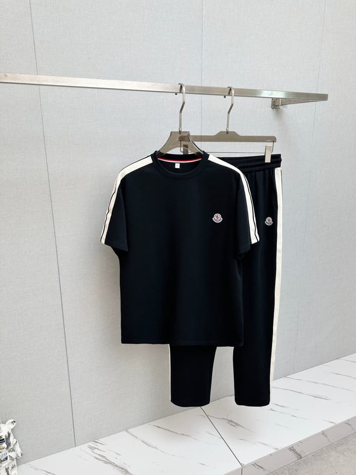 Moncler Urban Casual Tracksuit Set – 2026SS in Black