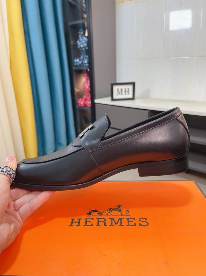 Hermès Business Leather Loafers