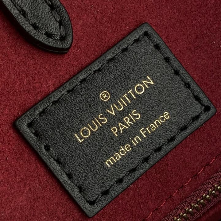 Louis Vuitton ONTHEGO Medium Monogram Tote Bag in Black Monogram With Red Interior