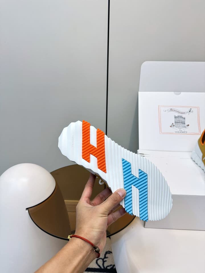 Hermes H Classic Couple Sneakers in Black