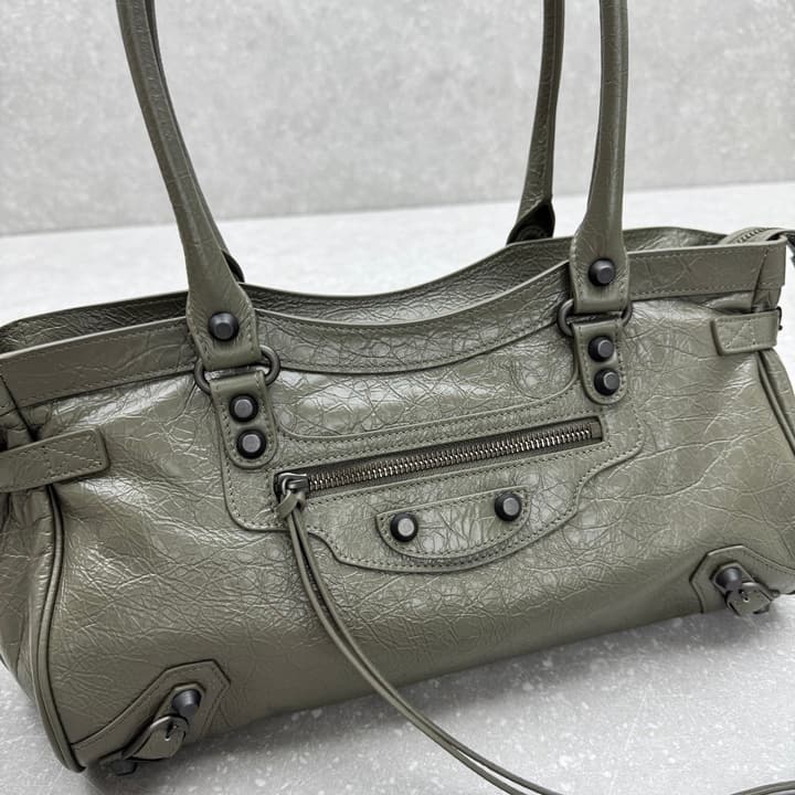 Balenciaga Le City East-West Motorcycle Bag – 2024 Early Autumn Collection in Classic Black