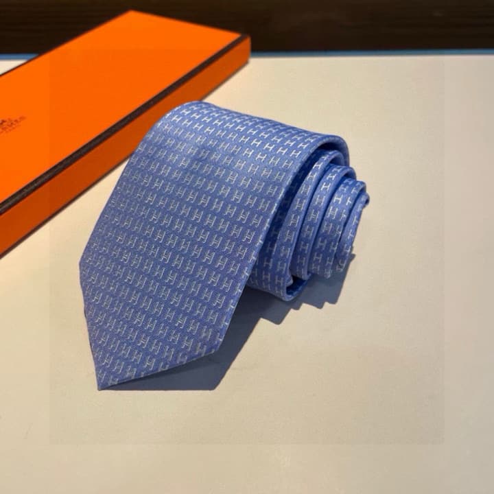 Hermès Men's H-Letter Silk Tie – New Collection in Burgundy