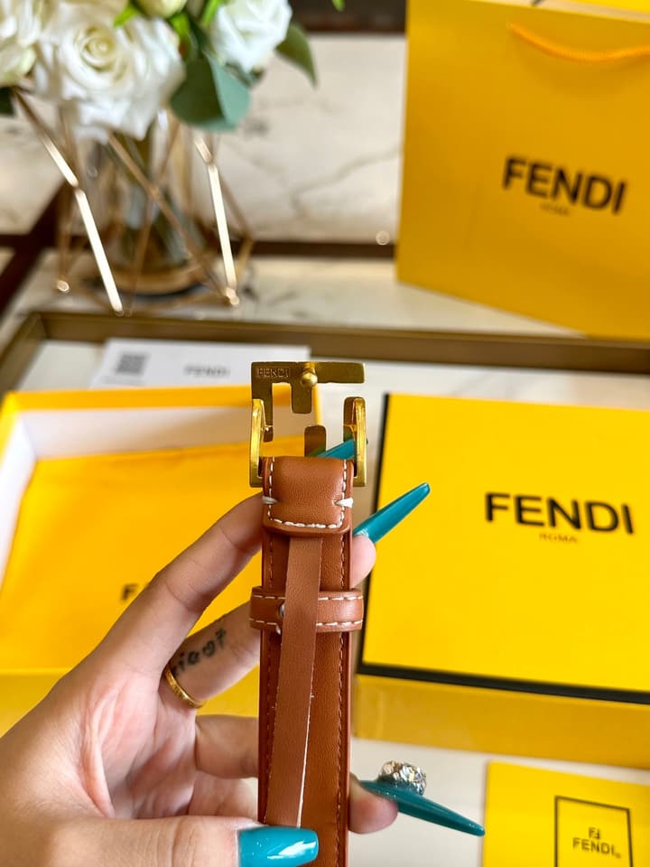 Fendi Tan Leather Belt with Gold Buckle in Tan Leather With Gold Buckle