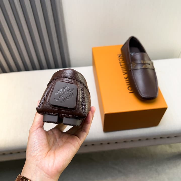 Louis Vuitton Pebbled Leather Driving Shoes in Black Textured Leather