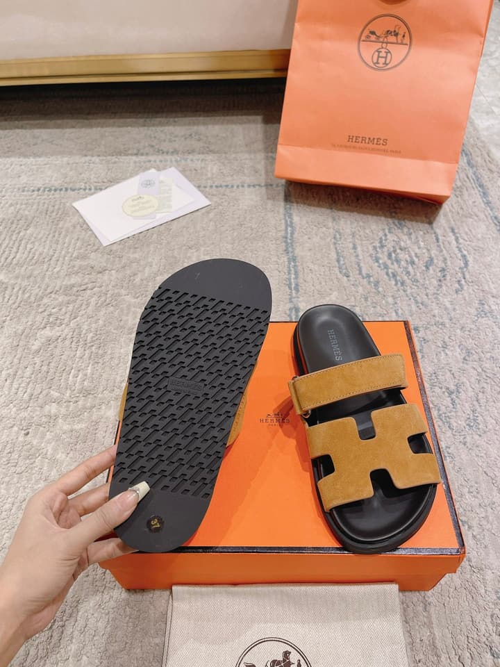 Hermès Chypre Calfskin Slides – 2023SS in Denim Blue