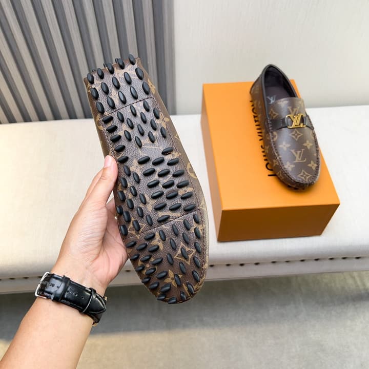 Louis Vuitton Pebbled Leather Driving Shoes in Black Smooth Leather