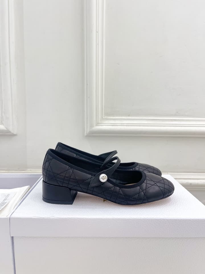 Dior Cannage Pearl Ballet Pumps – 2024 Early Spring Collection in Cream Mary Jane