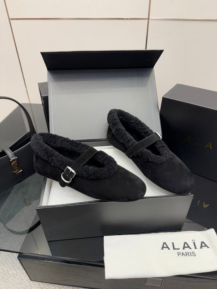 Alaïa Wool-Lined Mary Jane Ballerina Flats – 25SS/FW Collection in Black Suede