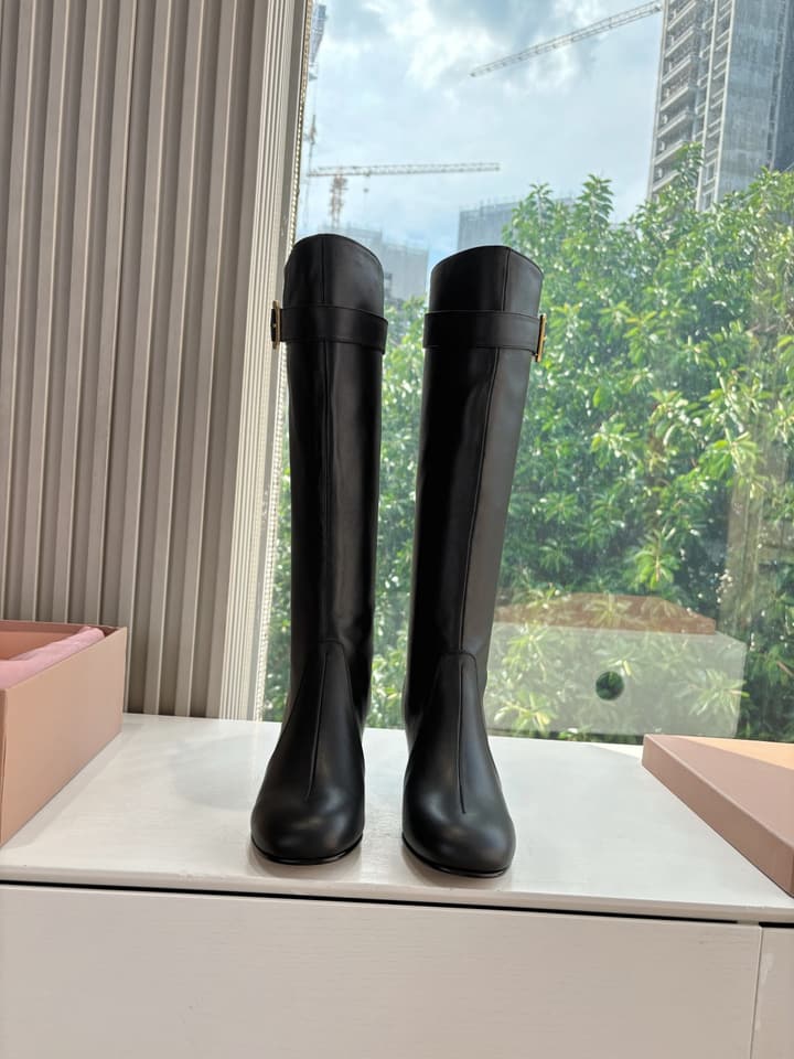 Miu Miu Chelsea Knee-High Boots – 25FW in Black