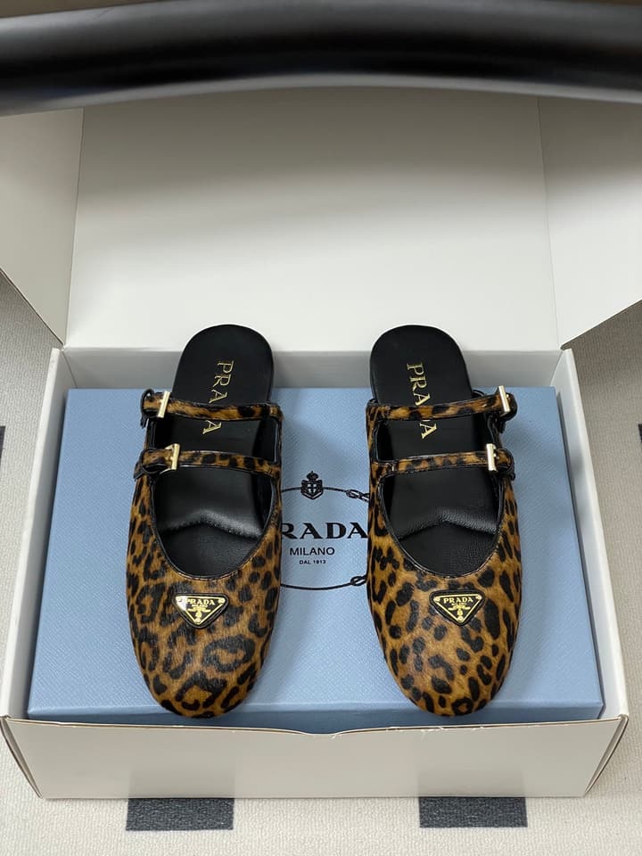 Prada Wrinkled Patent Ballet Flats – 25SS in Leopard Print
