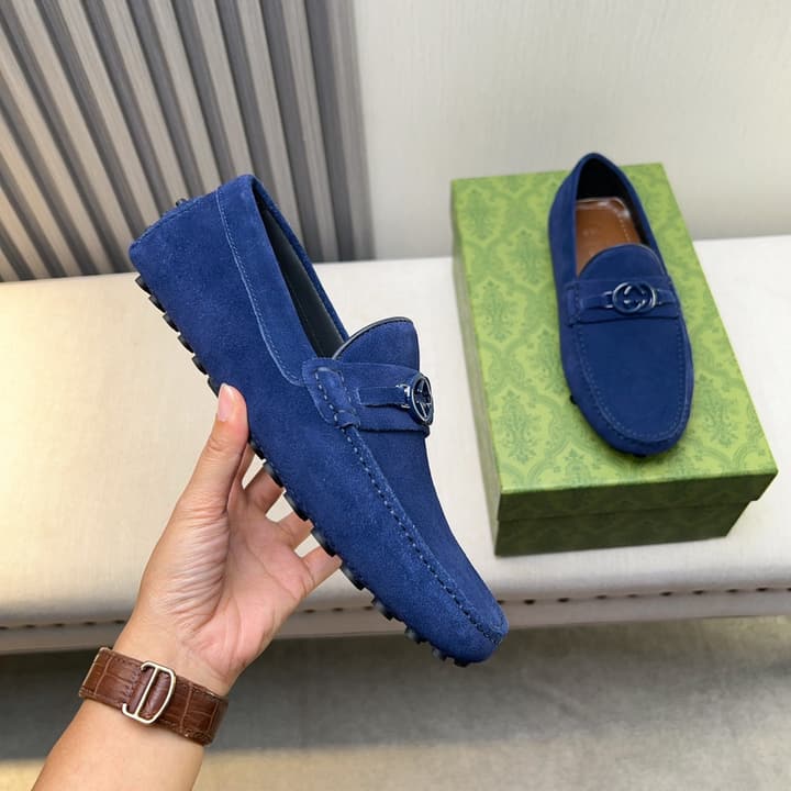 Gucci Premium Leather Loafers in Black Embossed Leather