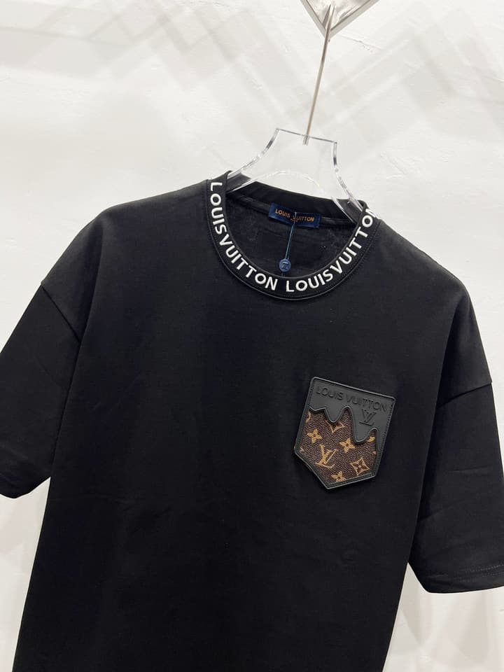 Louis Vuitton Leather Label Pocket Embroidered T-Shirt – 2025 Summer Collection in Classic Black