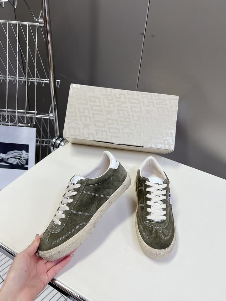 Golden Goose Distressed Leather Sneakers in Iridescent Pink