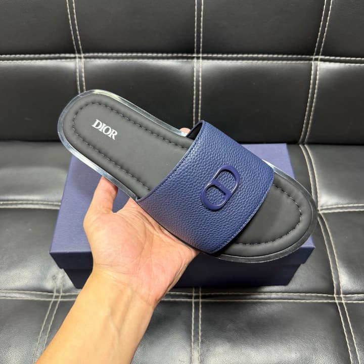 Dior Men's Pebbled Leather and Suede Slides – Spring/Summer Collection 2025 in Black Pebbled Leather Cross Strap
