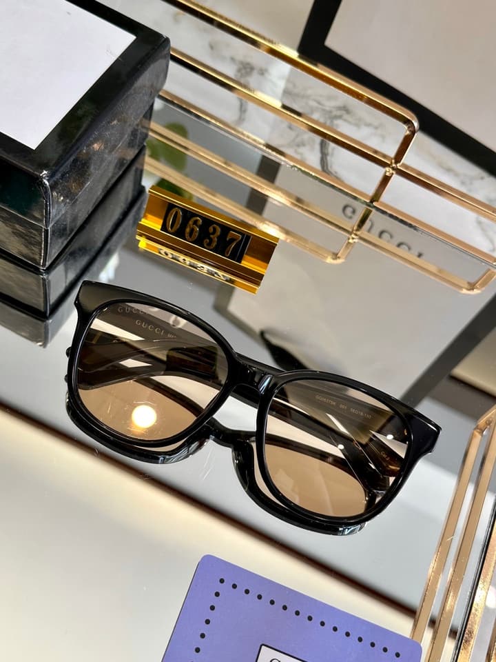 Gucci Polarized Sunglasses in Clear Lenses