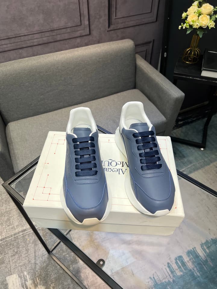 Alexander McQueen White Silk Leather Platform Sneakers in Black