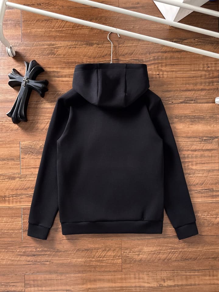 Fendi Unisex Logo Hoodie – 2025FW in Black With Logo Patch