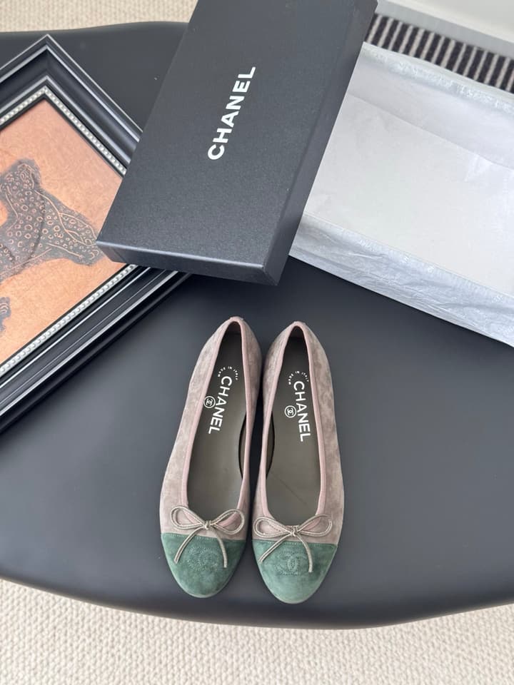 Chanel Classic Round Toe Ballet Flats in Dusty Rose With Bow