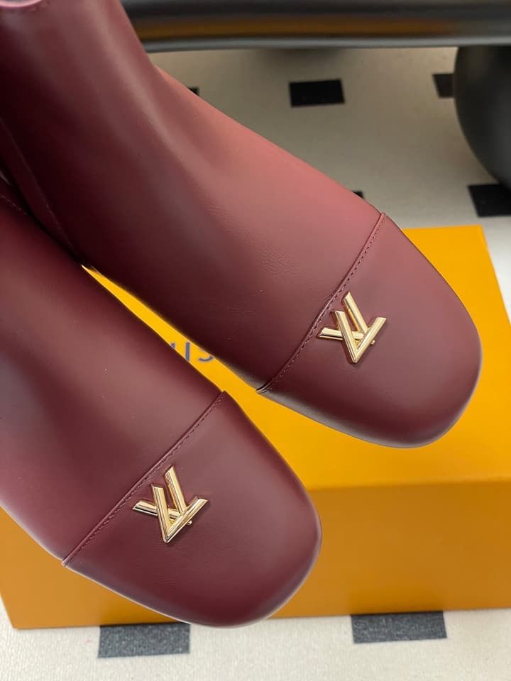 Louis Vuitton LV Swing Metal Heel Ankle Boots – 25SS Autumn/Winter Collection in Black