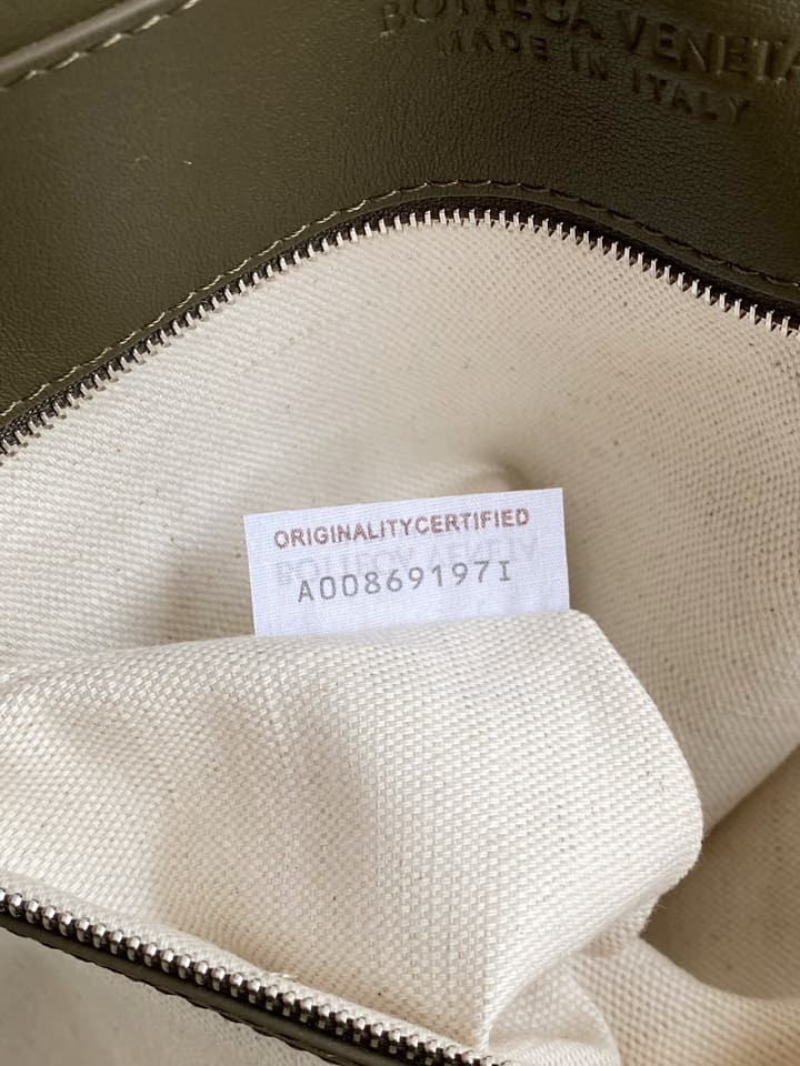 Bottega Veneta Andiamo Messenger Bag