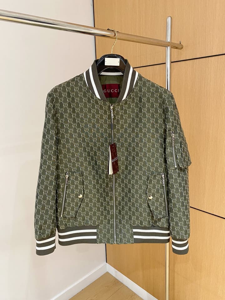 Gucci Men's Casual Jacket – 2025 Spring/Summer Collection in Charcoal Monogram Bomber