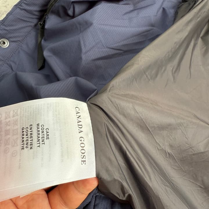Canada Goose Lodge Series Coach Down Jacket – 2025 in Navy Blue