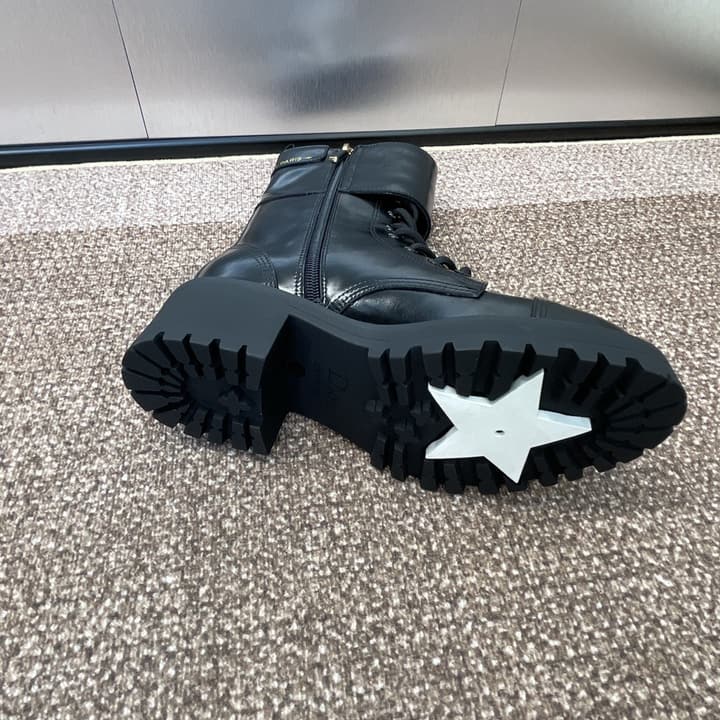 Dior D-Strike Pearl Platform Combat Boots – 2024 Autumn/Winter Collection