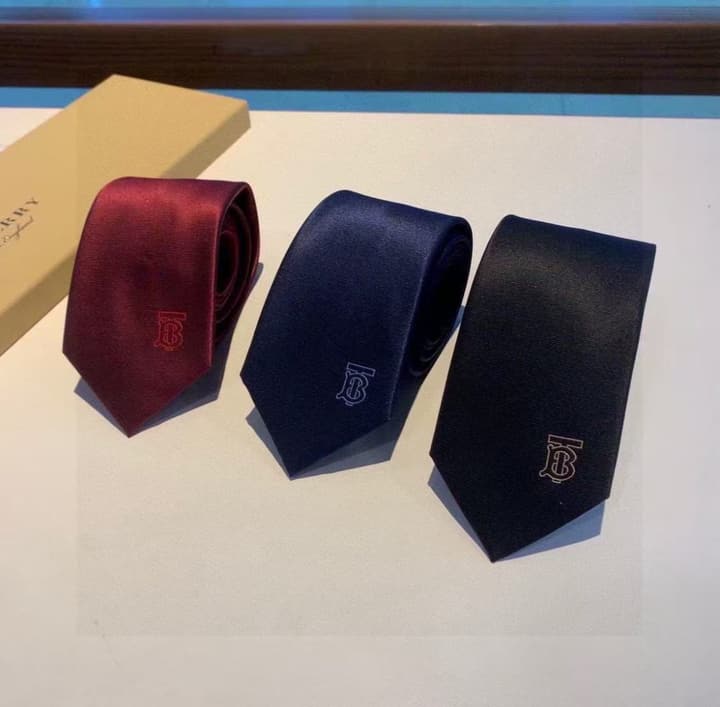 Burberry TB Logo Silk Tie in Black