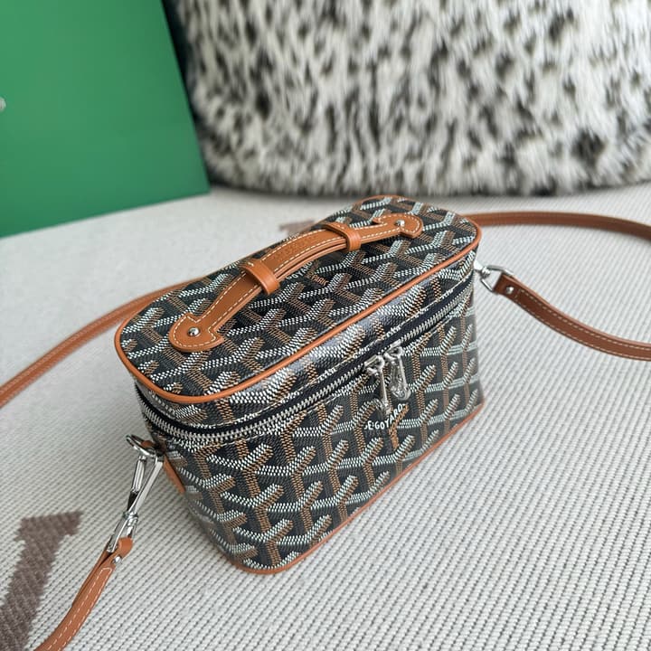 Goyard Muse Mini Vanity Case in Bright Orange Goyardine