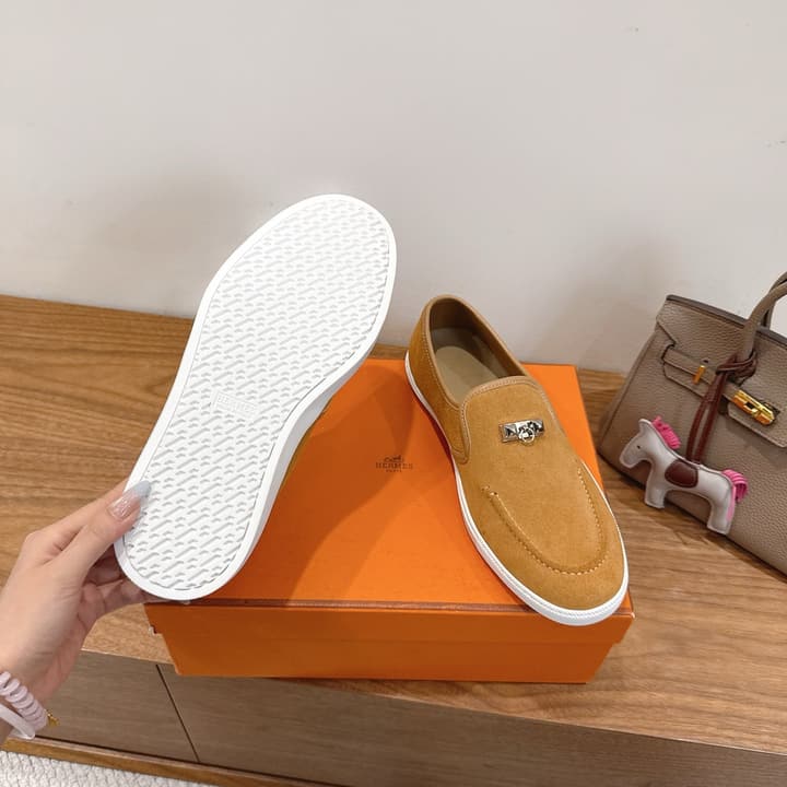 Hermès Classic Unisex Sandals – SS25 New Arrival in Beige