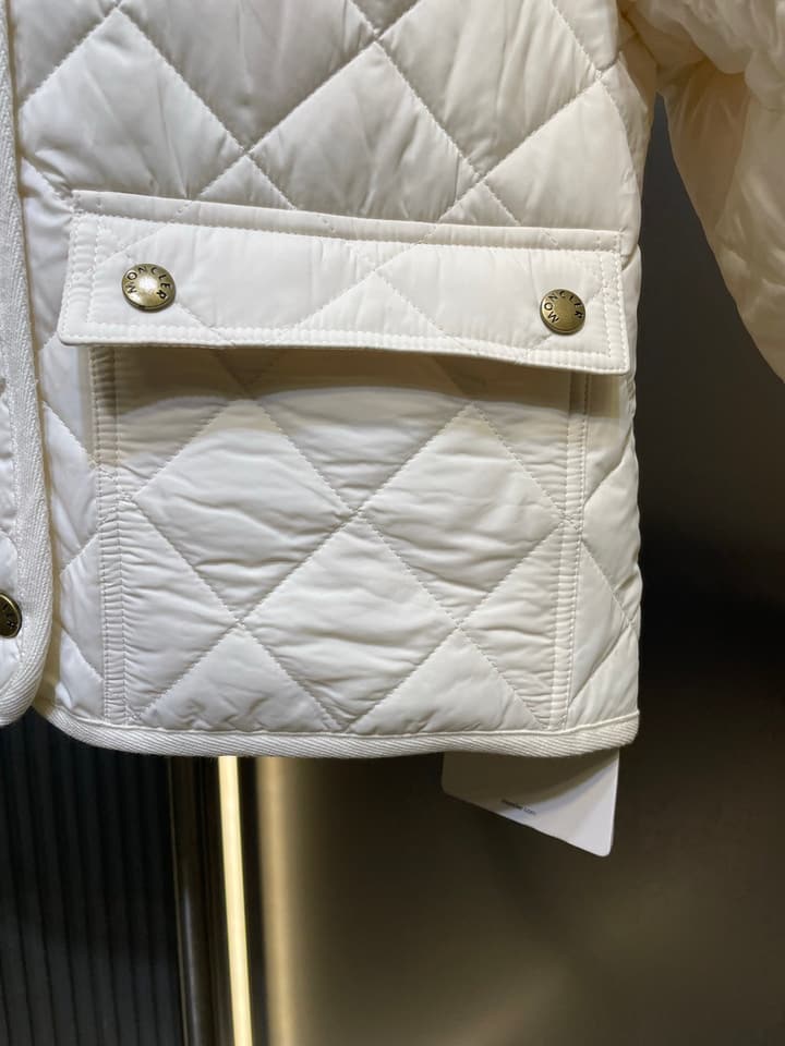 Moncler Quilted Padded Jacket – 2025 Collection in Black Quilted